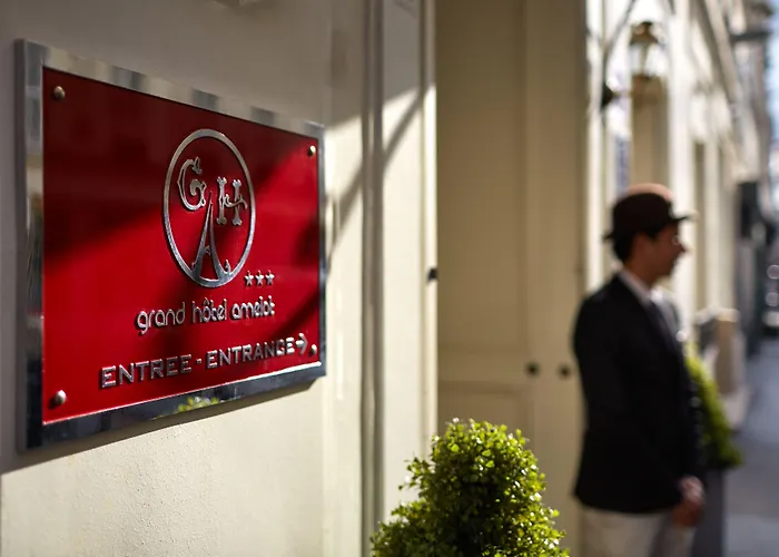 Grand AmelotHotel Pas Cher Paris